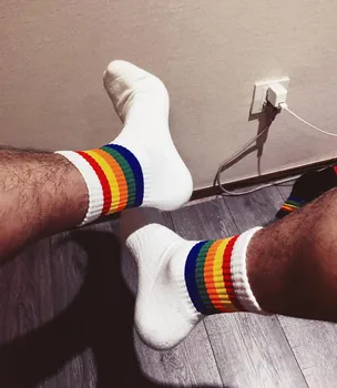 Pánske Ponožky Rainbow Pruhy Dizajn a Módne Ponožky Bavlna Absorpciu Potu na Futbal, Basketbal Športové Pohodlné Mid-trubice Ponožky
