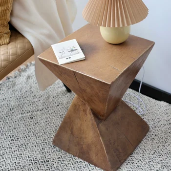 Ľahký betón prízvuk tabuľky, moderné geometrické hrana tabuľky pre vnútorné a vonkajšie použitie, malý nočný stolík konci stolík, gauč